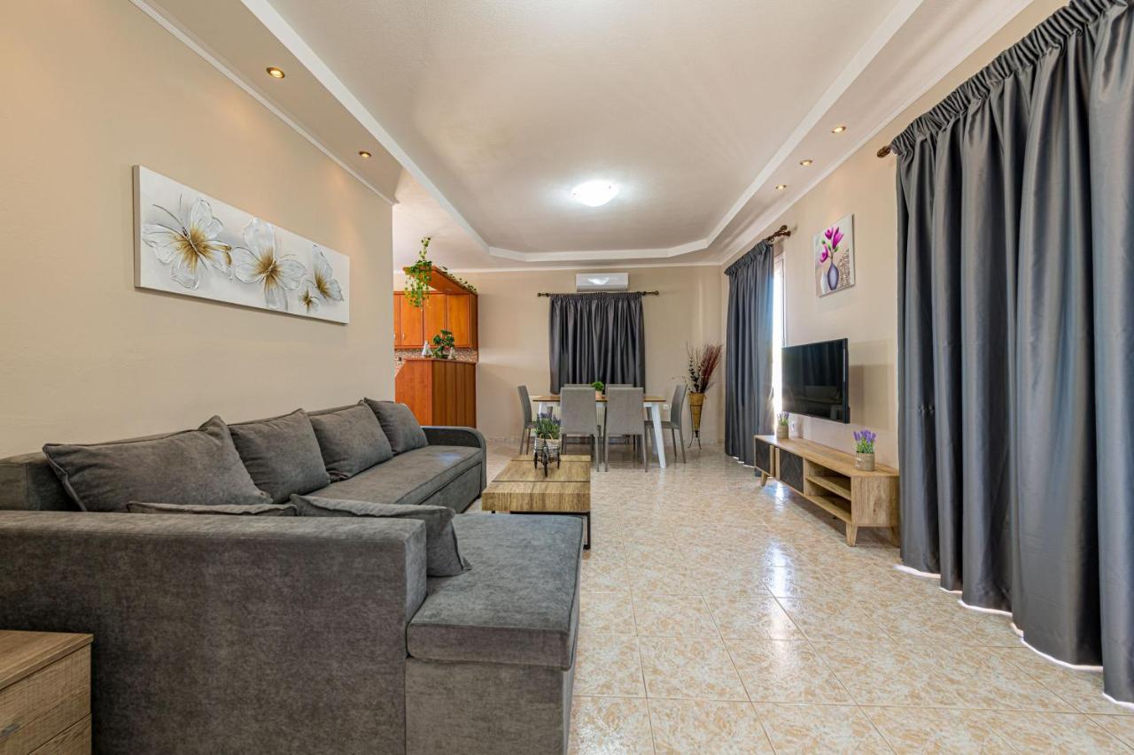 לגאנאס Blossom Villa מראה חיצוני תמונה